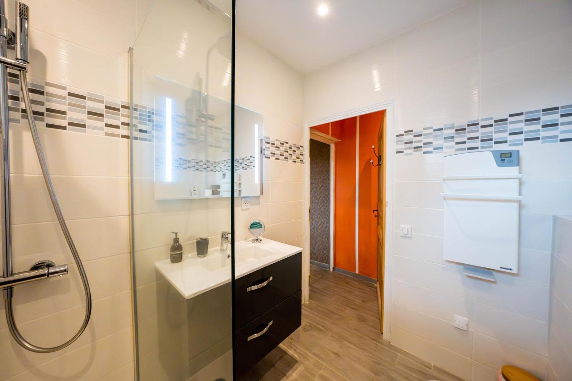 La Maison Jaffran, Suite En Ville Privas Buitenkant foto